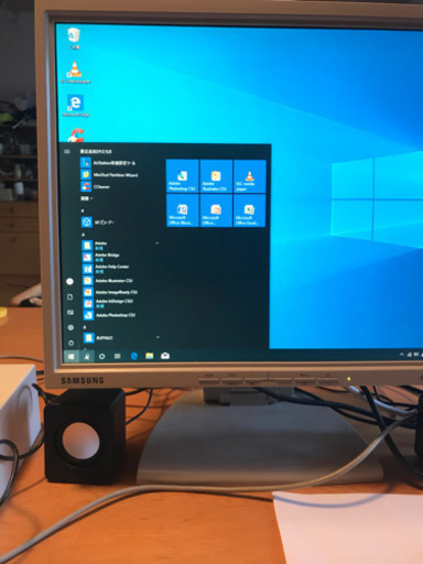 小型高性能パソコン！フル装備のおまけ付き!win10pro64bit