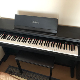 YAMAHA電子ピアノ　Clavinova CLP-122