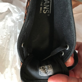 値下げ！VANSヒョウ柄24.5センチ1,800円→500円の画像