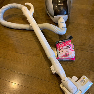 ナショナル　掃除機　2007年製　紙パック付きの画像