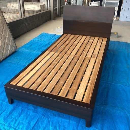 シングルベッド