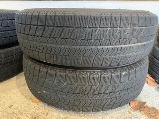 [取引中]バリ山 スタッドレス 155/65R14 4.5J+46 ブリザック 4穴
