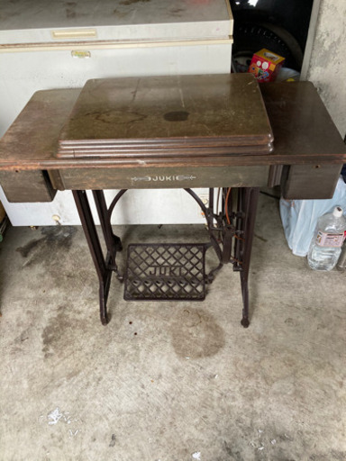 アンティーク家具　ミシン台
