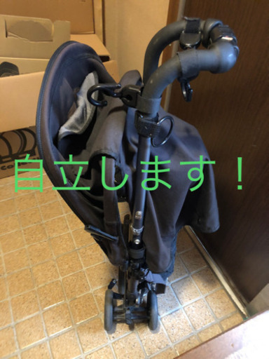 コンビ☆チャイルドシート併用ベビーカー☆0ー2歳対応