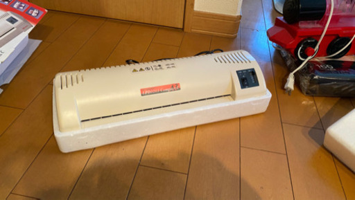 ラミネーター