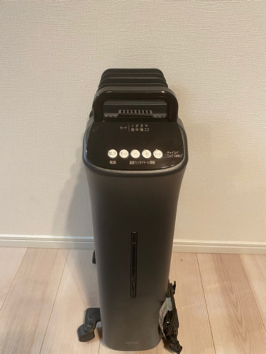【地域により無料お届け可】アイリスオーヤマ　オイルヒーター