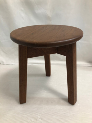 【中古品】お洒落な小さい椅子