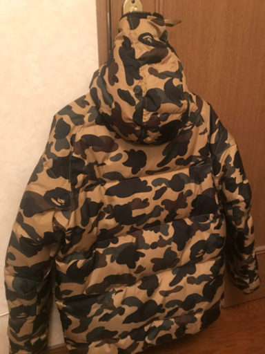 A BATHING APE カモ柄　ダウン