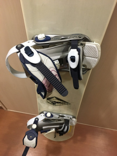 ROSSIGNOLスノーボード板 +ビンディング 中古