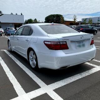レクサス LS460 siパッケージ パールホワイトの画像