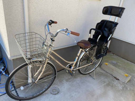 ママチャリ26インチ　子乗せ、6段変速付き