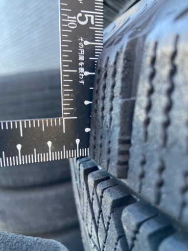 225/60R17 ブリヂストン