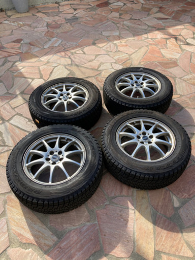 【スタッドレスタイヤ16インチ】BLIZZAK 215/65R16 DM-V1
