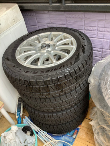 トヨタ　bB スタッドレスタイヤ