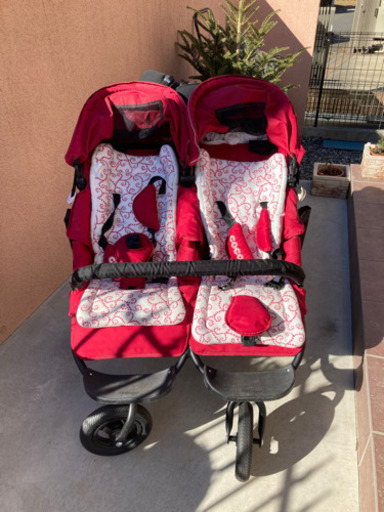 エアバギー　ココ　ダブル　双子　赤　レッド