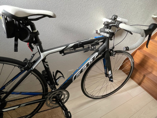 ロードバイク　FELT 完成車