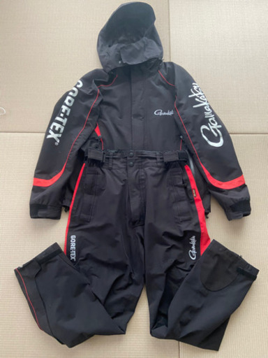 がまかつ　ゴアテックスレインスーツ　L size