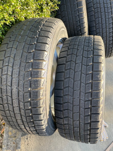 スタッドレスタイヤ　225/55R17 ダンロップ