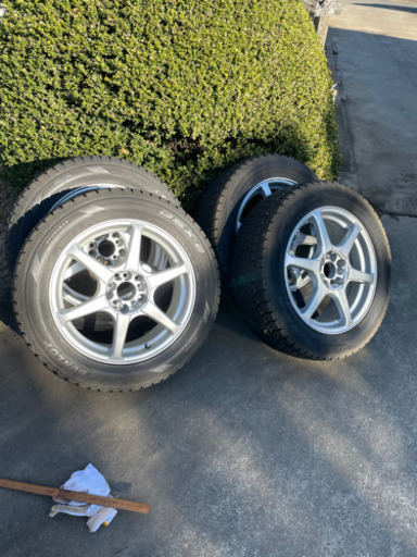 スタッドレスタイヤ　225/55R17 ダンロップ