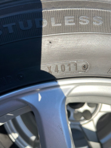 スタッドレスタイヤ　225/55R17 ダンロップ