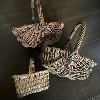籐カゴ 3つセットの画像