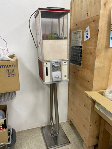 スロット、ダーツ、1000円対応ガチャガチャ