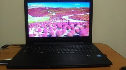 早い者勝ち❗️爆速SSD windows10ノートパソコンwebカメラ付き高画質HD wps office付き 高速起動　軽量薄型オススメ