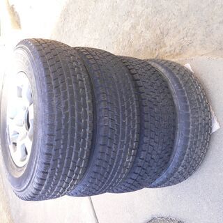  スタッドレスタイヤ 215/80Ｒ15 純正アルミセット デリ...