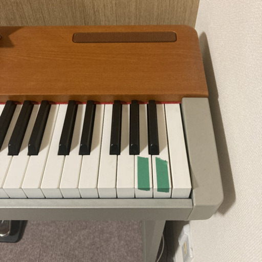 ① YAMAHA 電子ピアノ　P-120