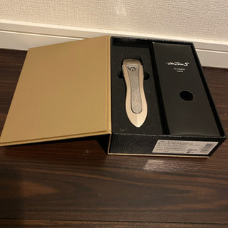 美顔器　ARTISTIC&Co.