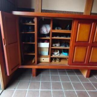 値下げしました。下駄箱の画像