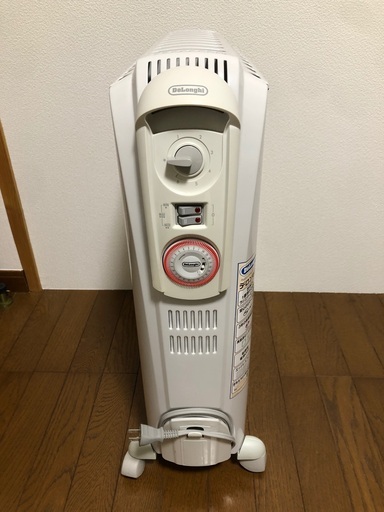 デロンギ　DeLonghi オイルヒーター　Mod. D091549ECF