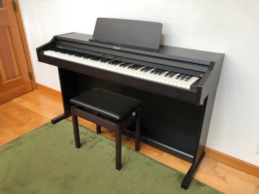 取引中　Roland 電子ピアノ RP301 2012年購入 美品