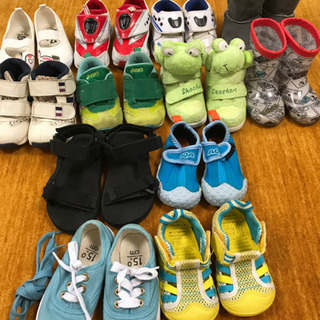 大幅値下げ★3足500円!  ベビーシューズ 、子供靴　まとめ売り！