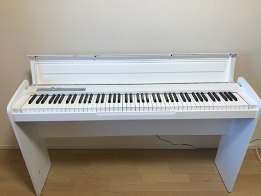 KORG 電子ピアノ　LP180 白（イス付き）