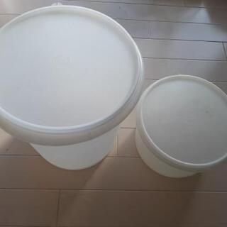 大容量の保存容器　Tupperware タッパーウェアー