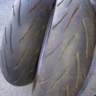 タイヤ　2本セットの画像