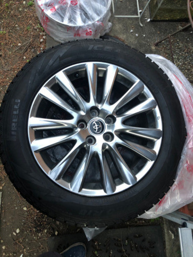 スタッドレスタイヤ18インチ