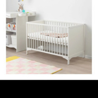 IKEA ベビーベッドの画像