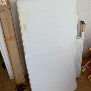 IKEA ベビーベッドの画像