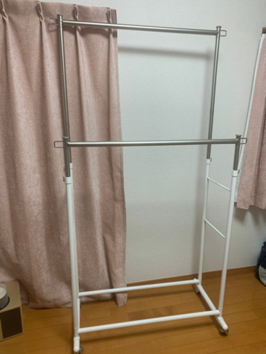 ハンガーラック　値下げしました！