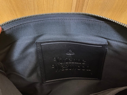 ヴィヴィアン　クラッチバッグ