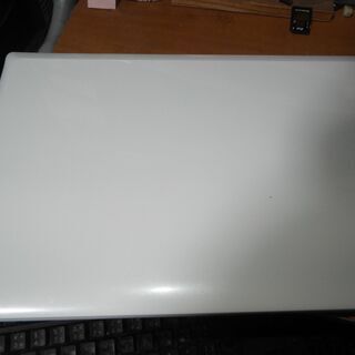 新品ＳＳＤ240ＧＢ搭載　白色ノートパソコン　　12