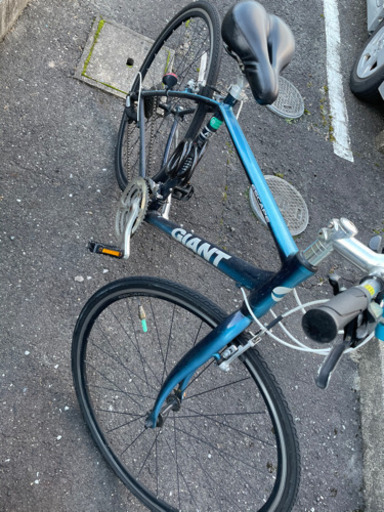 GIANT クロスバイク売ります