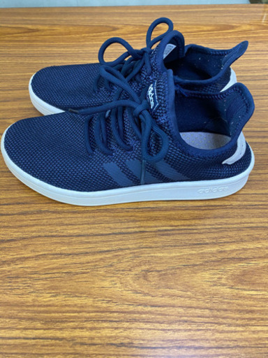 adidas黒スニーカー23.5