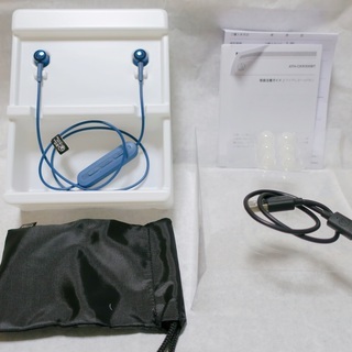 【新品】ワイヤレスイヤホン　3500円　保証期間内です。の画像
