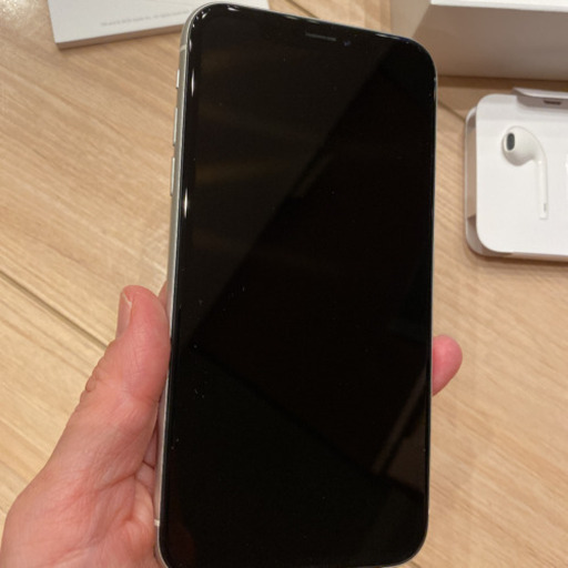 ソフトバンク　iPhone XR ホワイト　値下げします！