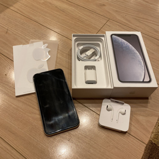 ソフトバンク iPhone XR ホワイト 値下げします！