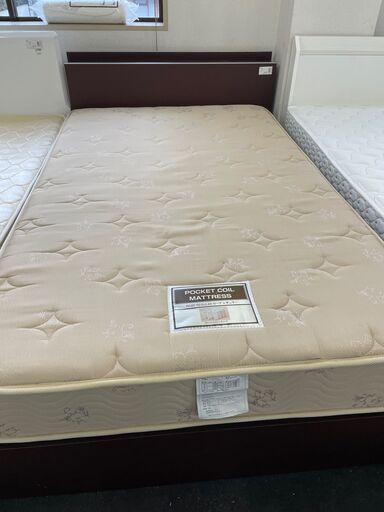 ニトリ　セミダブルベッド