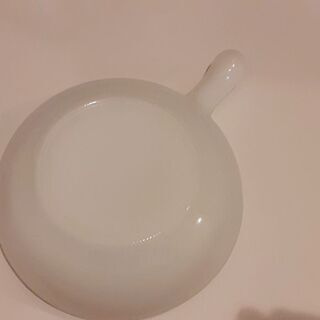 ミルクガラス器　450円の画像